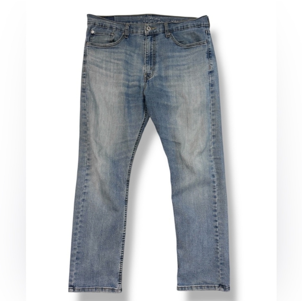 SIGNATURE BY LEVI STRAUSS Light Wash S51 Classic Straight Fit Jeans 34x30